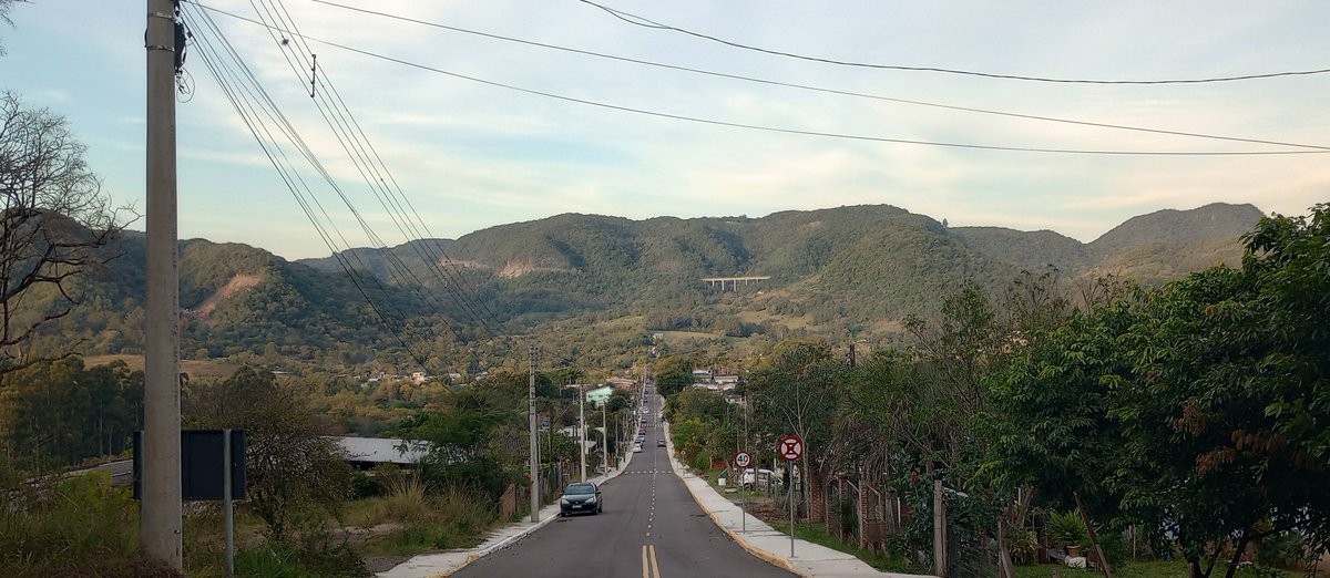suhdrigues's tweet photo. Eu moro num bairro muito privilegiado 🙏❤️ https://t.co/JGMefsAUEg