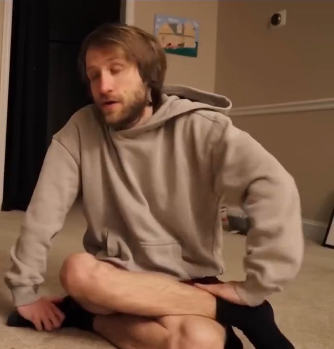 nghbrdhd's tweet photo. @CollinRugg Pro-tip ladies… if ur man ever sits like this.. bounce. He’s a soy boy bitch boy. https://t.co/O9FXLmrc5K