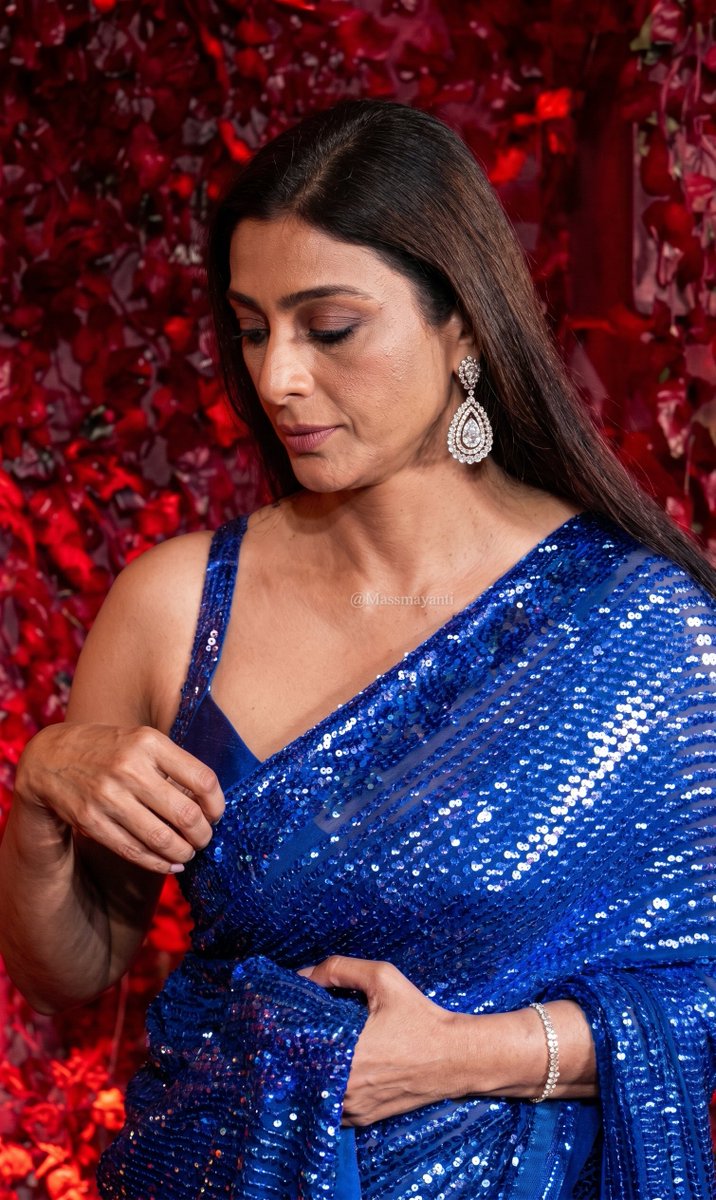 MassMayanti's tweet photo. How effortlessly and Casually Swinging her Long Hair over the shoulders like a Pro

Tabu in a League of Her Own and still creating waves with her presence.

💙🐎 https://t.co/upRpOZHmvU
