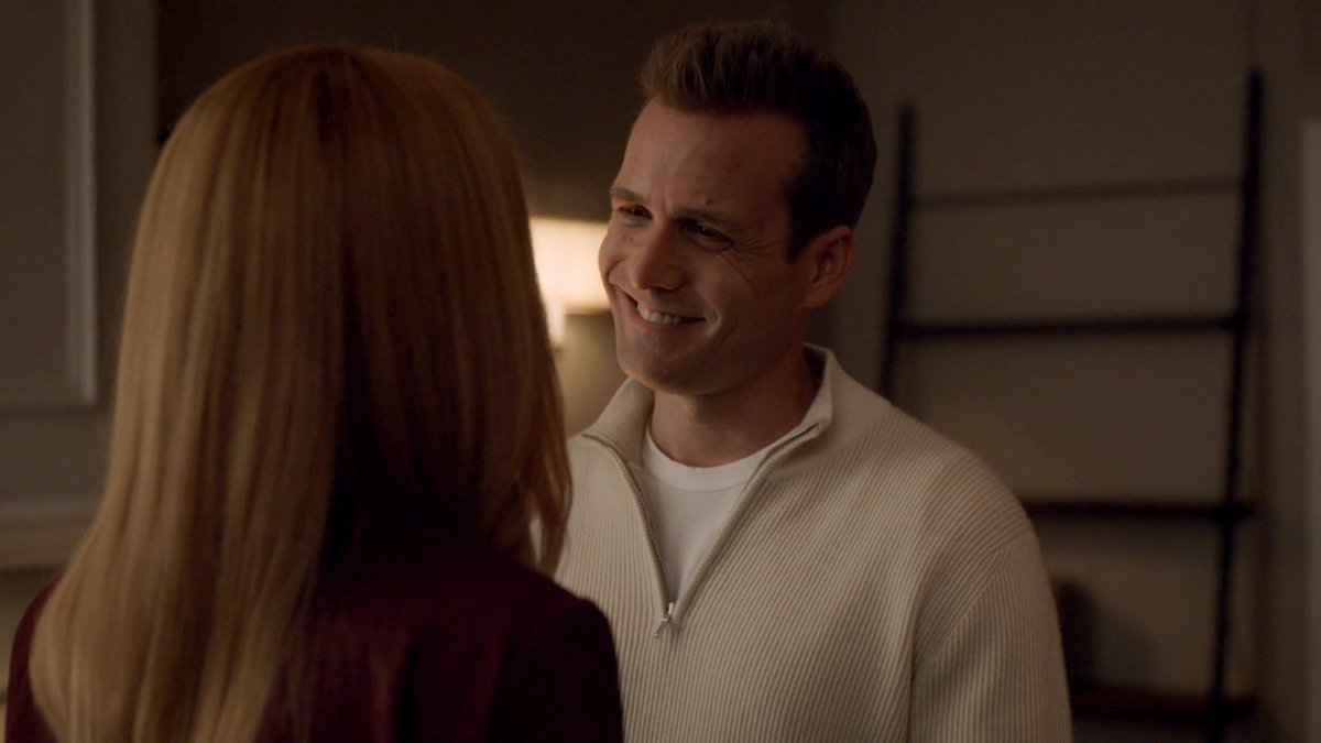 raffertymacht's tweet photo. harvey specter smiled more in the first 4 episodes of season 9 than he did in 8 seasons https://t.co/Nb7Qb0fz0r