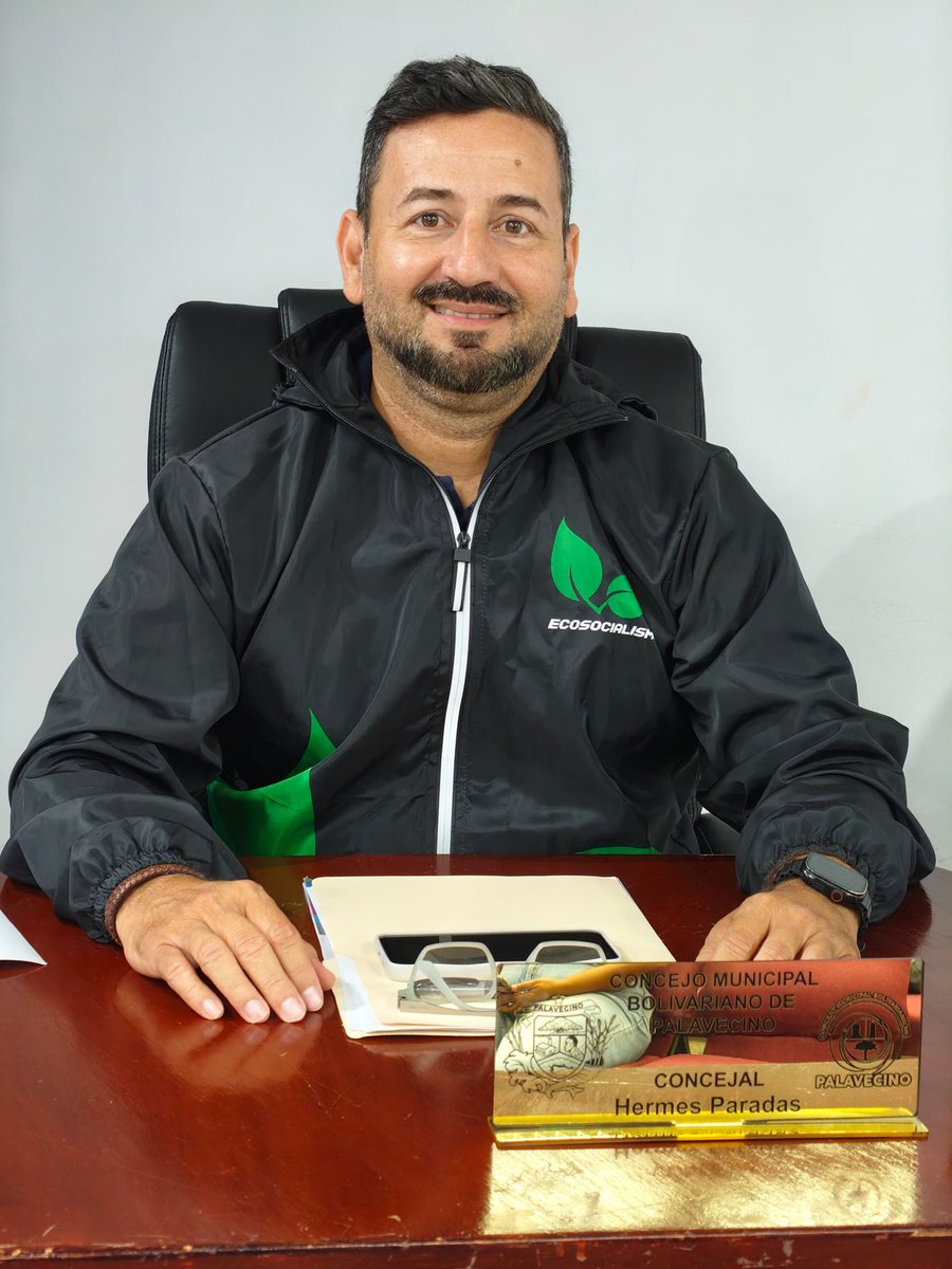 hermesparadas's tweet photo. #Lara | Concejal Hermes Paradas lidera la transformación vial de Palavecino frente a la crisis climática . Para más detalles dale clic 👇  https://t.co/azihuW4lho https://t.co/tsZiCiG40J