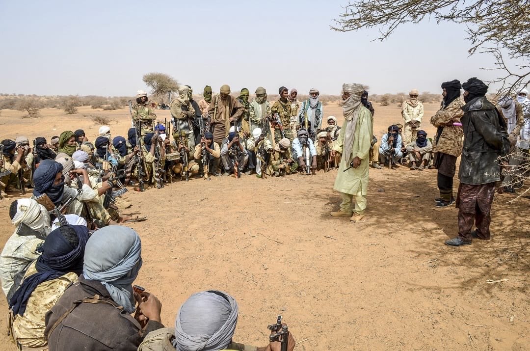 TRUSTMagazine1's tweet photo. Mali : les têtes de chefs jihadistes mises à prix jusqu’à 2 milliards de francs CFA https://t.co/LM59ZML0aU https://t.co/GmPLWV4Mvk