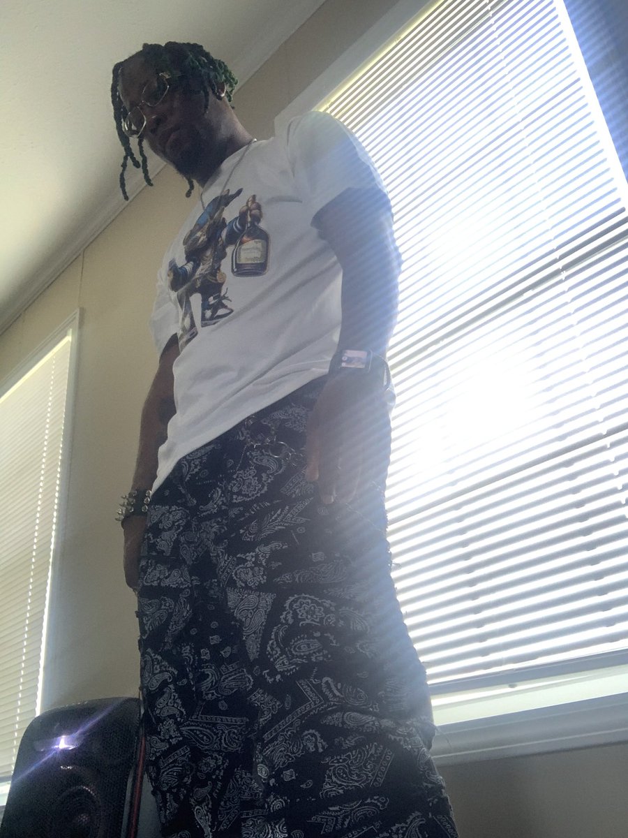 ndonel313's tweet photo. Happy birthday to me https://t.co/F5QzgfYVLg