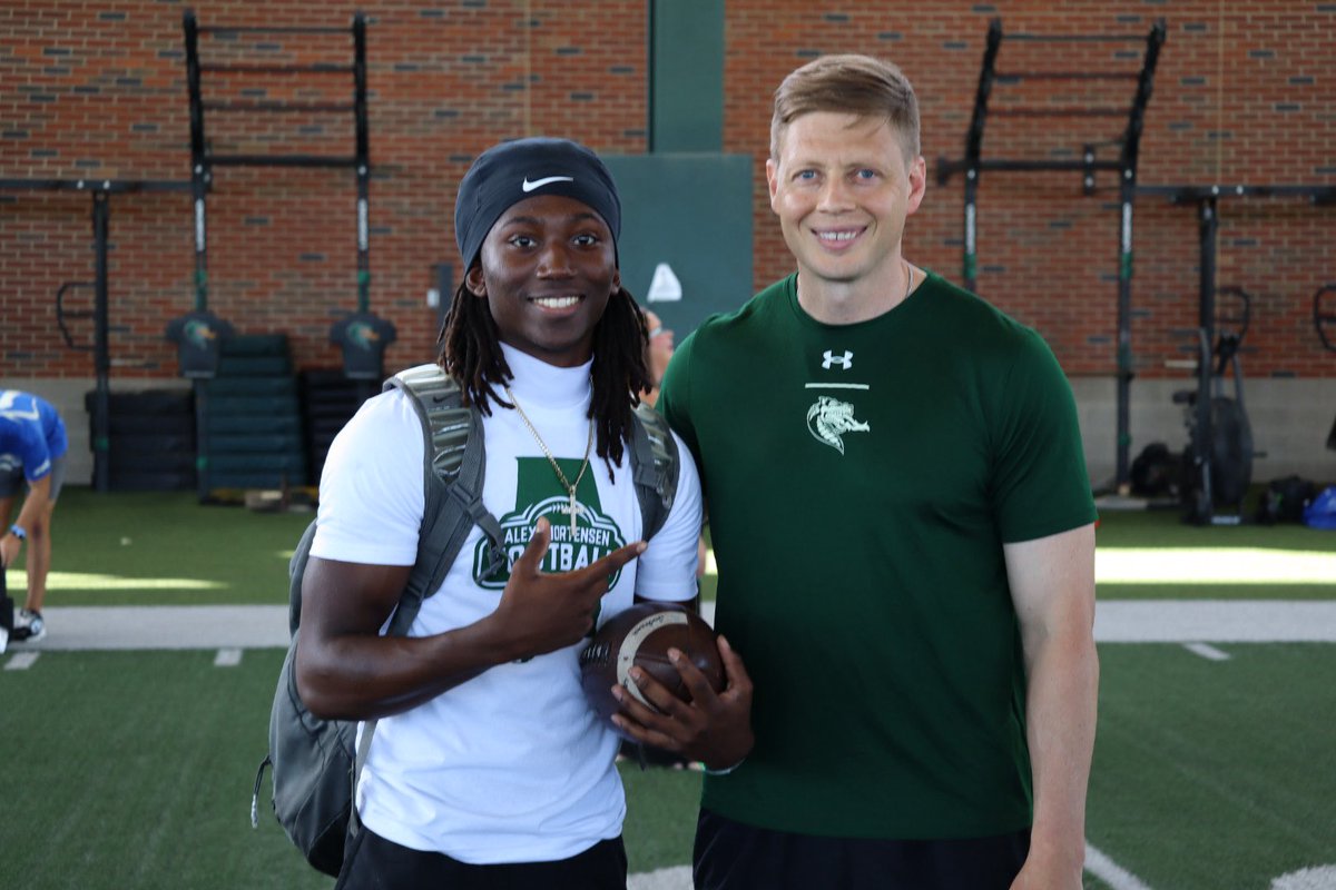 joshua_naylon's tweet photo. Great camp at @UAB_FB! Enjoyed building relationships and connections! Glad I could develop my game. 4.4 40 yard dash today!
@CoachMMcCants @CoachD_Mitch @Alex_Mortensen_ @coachChipR https://t.co/SqZUrQ6tTg