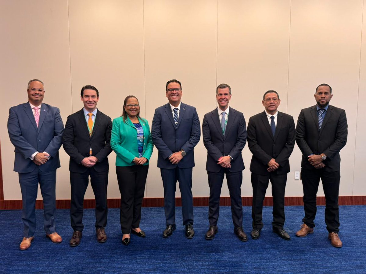 AgendaCAF's tweet photo. 🇧🇸 CAF is participating in the 56th Annual Meeting of the Board of Governors of the Caribbean Development Bank (CDB) in The Bahamas. 

The Annual Meetings provide an important platform for dialogue among governments, development finance institutions, private sector leaders, and development partners on the opportunities and challenges shaping the Caribbean's future. 

On the margins of the meetings, CAF Vice President of Finance, Gabriel Felpeto, and Regional Manager for the Caribbean, Dr. Stacy Richards-Kennedy, held productive discussions with Barbados' Minister of Finance and Economic Affairs, Hon. Ryan Straughn; The Bahamas' Minister of Economic Affairs, Hon. Michael Halkitis and Belize’s Minister of State in the Ministry of Economic Transformation, Hon. Dr. Osmond Martinez and CEO Carlos Pol. 

The discussions focused on strengthening cooperation and advancing national priorities and regional development initiatives. 

CAF remains committed to deepening its partnerships across the Caribbean and to channelling agile and flexible development financing to the region.