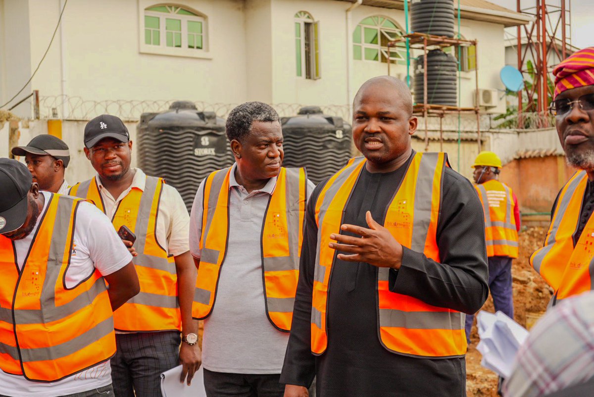 Mr_Elegushi's tweet photo. A New Era for Infrastructure Regulation in Lagos!

The Lagos State Ministry of Works and Infrastructure has officially handed over the project site for LASIMRA’s new headquarters to the esteemed contractor, HK Designs. This marks a significant milestone in the Agency’s journey toward operational excellence.

This state-of-the-art smart building is designed to be more than just an office. It’s a modern ecosystem engineered for peak performance. Equipped with a fully fitted gym for staff wellness, a cafeteria for seamless daily operations, an on-site clinic for health and emergency support, a sophisticated media room, advanced Command & Control Centre, and a high-capacity server room for robust data collection, storage, and analytics — this facility sets a new benchmark for government infrastructure in Nigeria.

Beyond the impressive amenities, the building incorporates smart technologies that will streamline LASIMRA’s regulatory oversight of utility infrastructure across Lagos State. It will enhance real-time monitoring, improve data-driven decision-making, boost inter-agency coordination, and significantly elevate operational efficiency and service delivery to residents and stakeholders.

In a rapidly evolving megacity like Lagos, LASIMRA will now have the physical and technological backbone it deserves, a world-class facility that reflects the Agency’s commitment to innovation, staff welfare, sustainability, and excellence in public service.

This is not just a building. This is the future of smart governance.

#LASIMRA #LagosInfrastructure #SmartGovernance #ProjectHandover #BuildingTheFuture #LagosStateGovernment