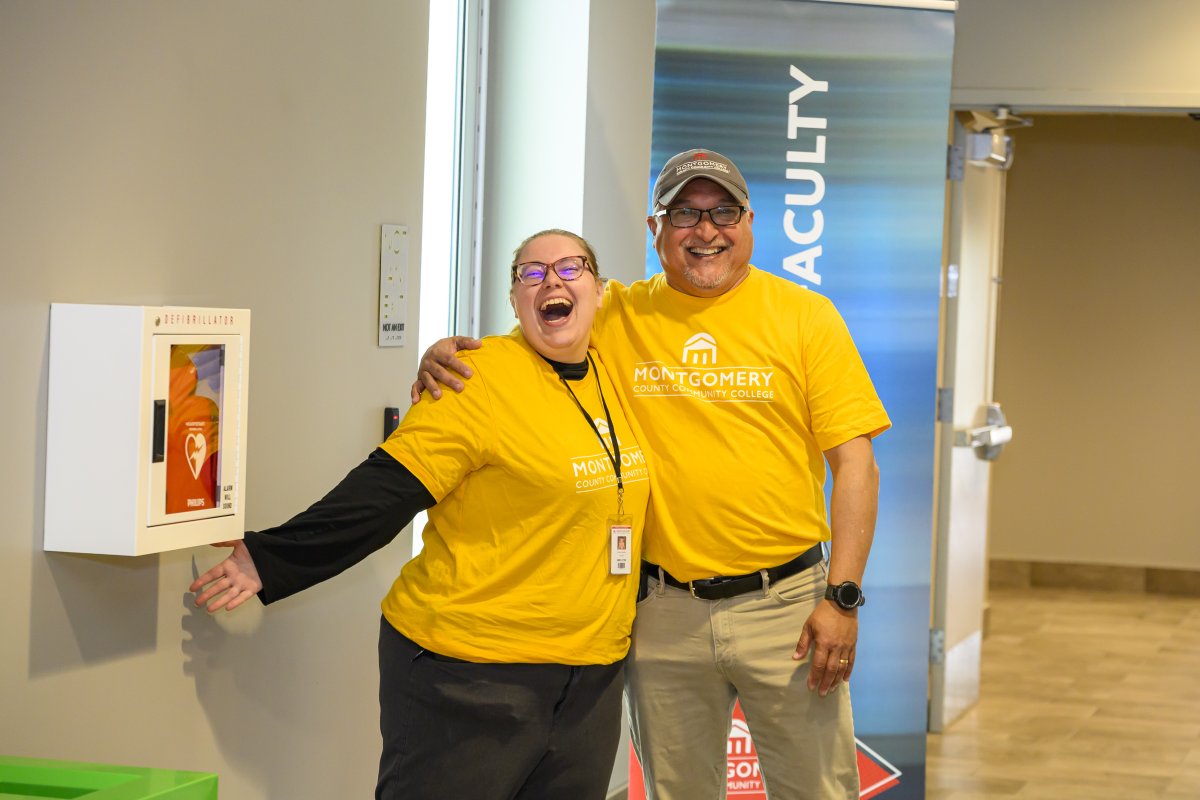 mccc's tweet photo. We're so grateful for the team behind the scenes 💛 Our yellow-shirt volunteers made Commencement Day truly unforgettable! Thank you team!

#HowDoYouMontco #Commencement #Graduation #MontcoPA #Community https://t.co/JmSFTju2iD