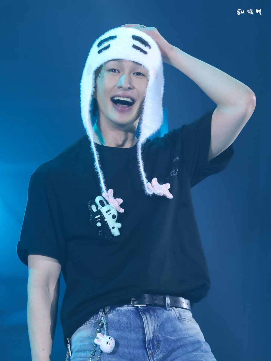 온유 #ONEW #オニュ@SHINee @ONEW_GRIFFIN