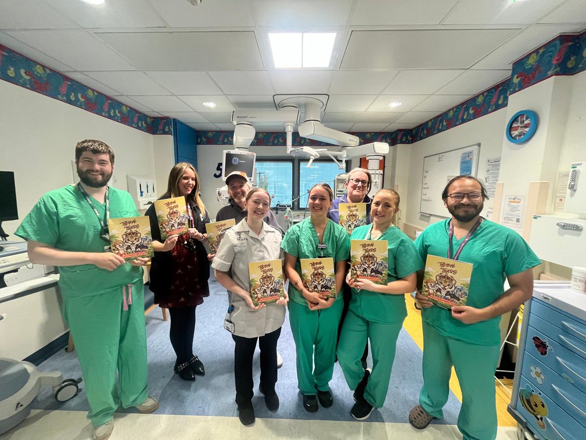 KingSkipper29's tweet photo. What a wholesome day 🩵
Thank you again @HeadofApe for donating some @TypicalTigerNFT colouring books.

This time 20 books have been split between 2 Children’s intensive care wards at Addenbrooke’s hospital for families to enjoy together 🐯🩵 https://t.co/rHsuVvyjrk