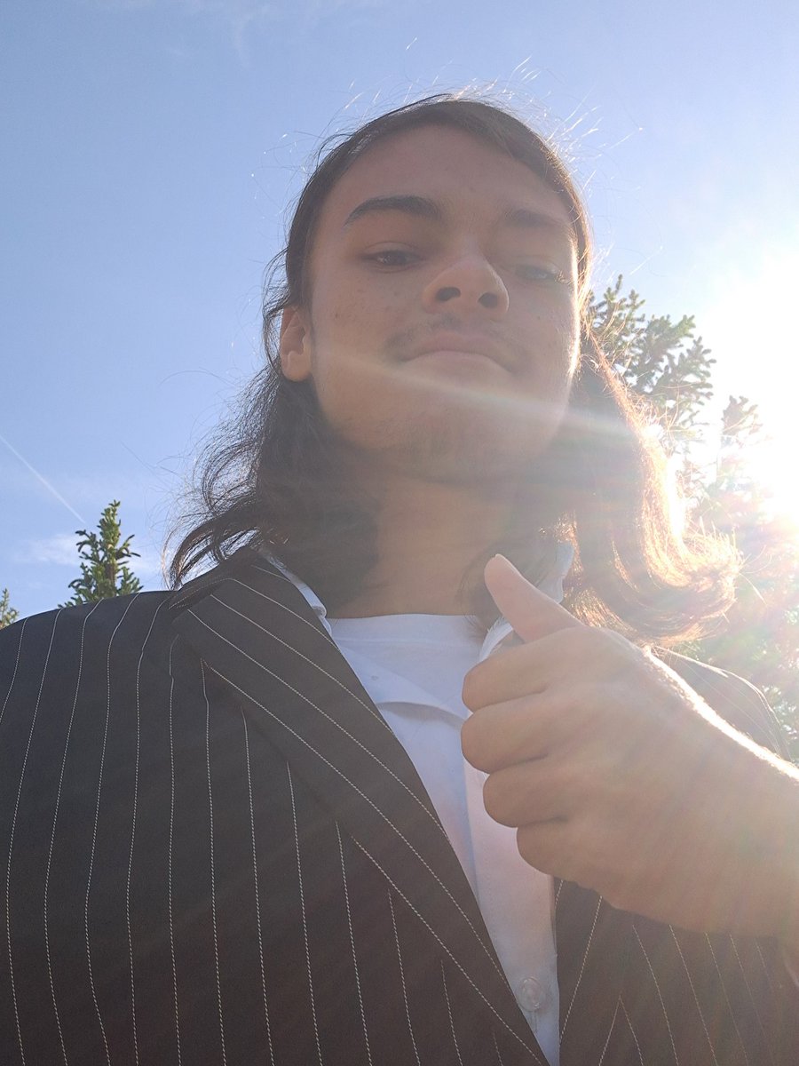 FakeRyley's tweet photo. Prom today! I'm not sure how fun it'll be but it's moreso that I made it this far! https://t.co/WA7nST2Ad6