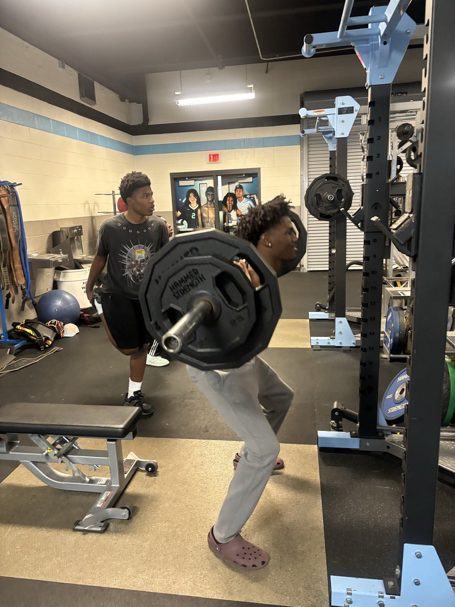 CoachJackson817's tweet photo. Baseball  Day 3⚾️🐾 . Working towards gains. https://t.co/dpyK7BKmH7