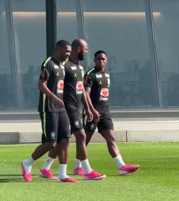 pa7mvini's tweet photo. Eles não se desgrudam mais https://t.co/rw2wMzFefj