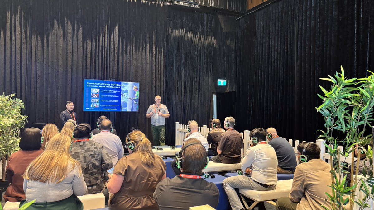 NeptSoft's tweet photo. Day 2 at Mastering SAP Connect Gold Coast! Some of the most interesting conversations have been around field execution, offline mobility, and helping maintenance teams work more effectively with SAP.

#NeptuneDXP #SAP #EAM #AssetManagement
https://t.co/TLNyI9VnBu https://t.co/3oVJfjAPbR