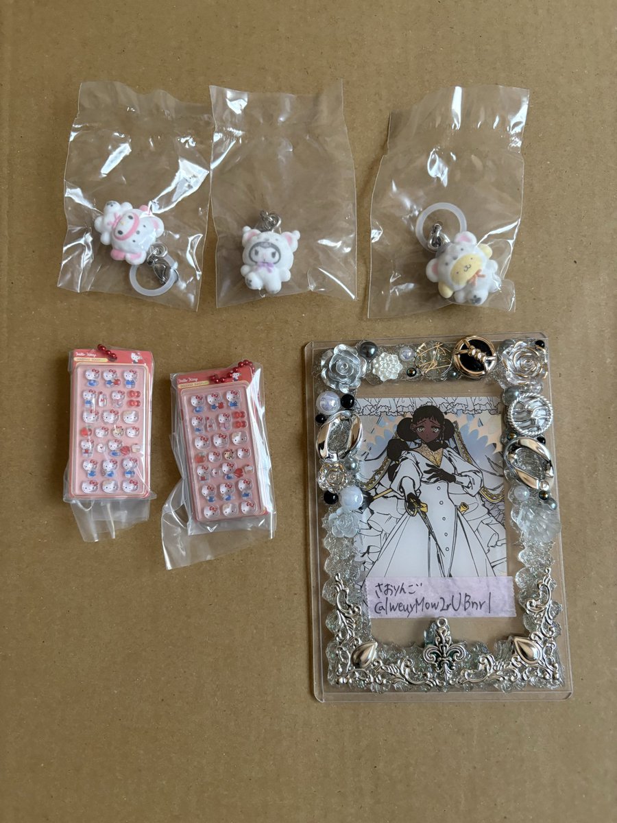 lweuyMow2rUBnrl's tweet photo. 【譲渡　買取　交換】
マイメロ　クロミ　シナモン
キティ　ガチャ　めじるし
スーパーマリオ　ヨッシー
ガチャガチャ

譲 写真のお品物

求 異種　ヨッシー緑、水色、ピンク

異種で申し訳ございません。
1点、探しております。
送料のPayPay差額精算は可能です。

ff様200↓の方は先送り可能な方 https://t.co/UbtHEr7702