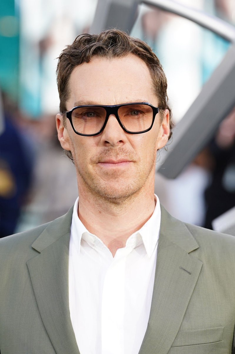 cumberbatch_br's tweet photo. 2/2 https://t.co/J4Jg0Ld8Og