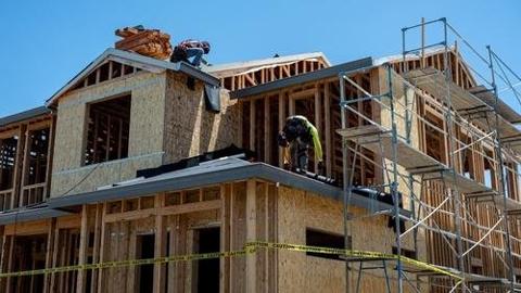 PatOakesRealtor's tweet photo. Homebuilder sentiment rose 3 points in May from April. The average rate on the 30-year fixed mortgage is now 6.65%, according to Mortgage News Daily. The survey also found fewer builders cutting prices in May compared with last mont https://t.co/V8KD7APN2j https://t.co/71qZYHY7bA