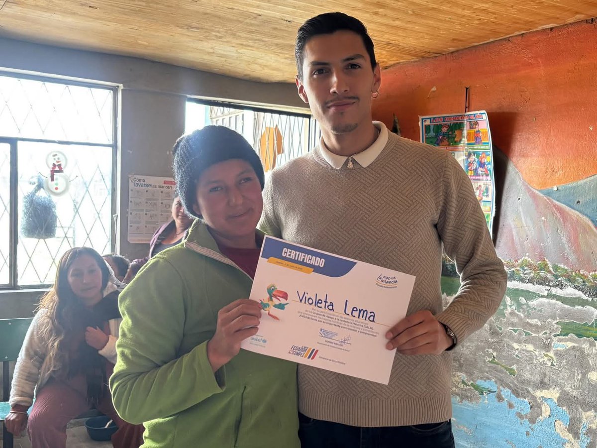 DPS_Chimborazo's tweet photo. #Guano | El personal 👨‍⚕️👩‍⚕️del Puesto de Salud La Josefina realizó una jornada de capacitación dirigida a nuestro grupo de apoyo a la lactancia  materna.

Durante el evento, se hizo la entrega oficial de certificados a las madres que culminaron con éxito sus 6 meses de preparación. https://t.co/LFDYTmQxn0