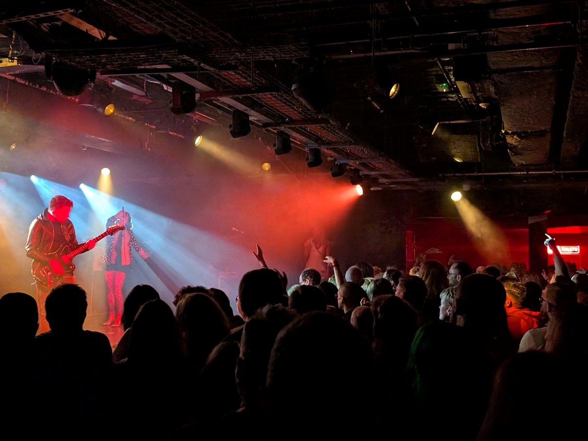 ryanw147's tweet photo. It's good to have @MARMOZETS back 🧡

A band I first saw in 2014, last saw in 2018, and thought I might not get to see again...🎸 https://t.co/NYrBPWJRTd