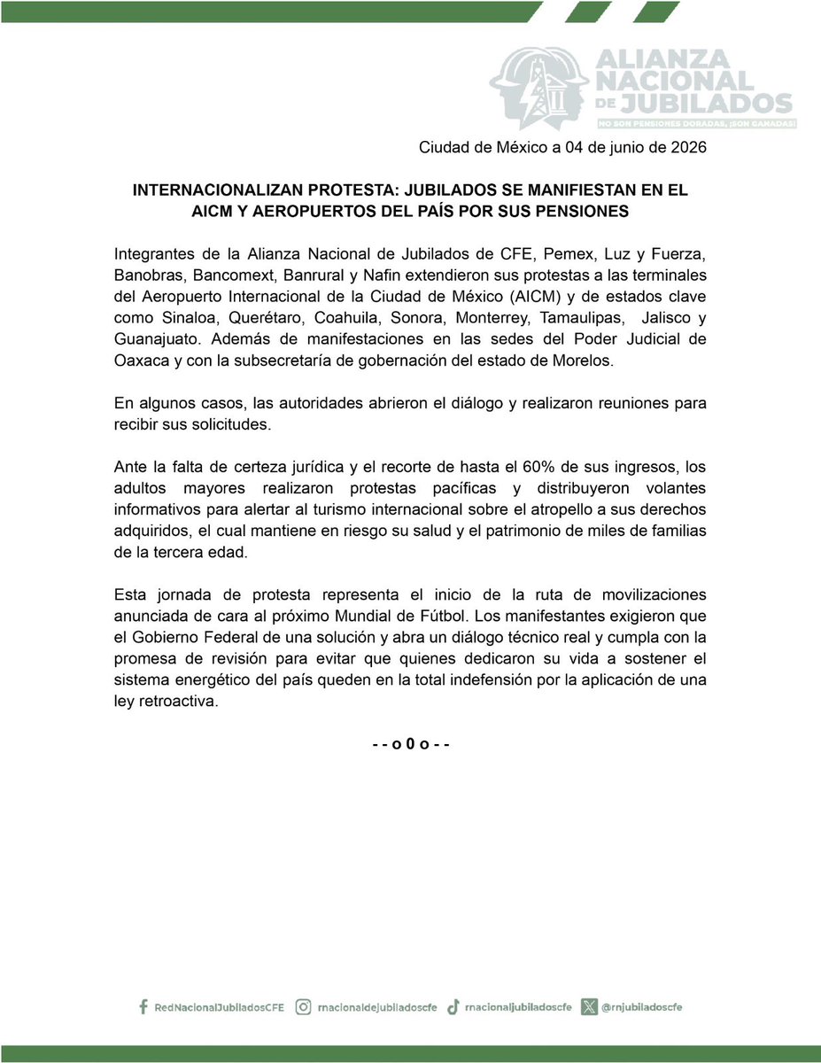 AliciaSalgadoMX's tweet photo. 🚨 Jubilados de CFE, Pemex, Luz y Fuerza, Banobras, Bancomext, Banrural y Nafin llevaron sus protestas al AICM y a aeropuertos de varios estados del país para denunciar recortes de hasta 60% en sus ingresos.

Los integrantes de la Alianza Nacional de Jubilados advirtieron que la falta de certeza jurídica pone en riesgo el patrimonio y la salud de miles de adultos mayores. Además, anunciaron el inicio de una ruta de movilizaciones rumbo al Mundial de Futbol 2026 para exigir diálogo y una solución a sus demandas. ✈️

🇲🇽 #Jubilados #Pensiones #AICM #México #Mundial2026