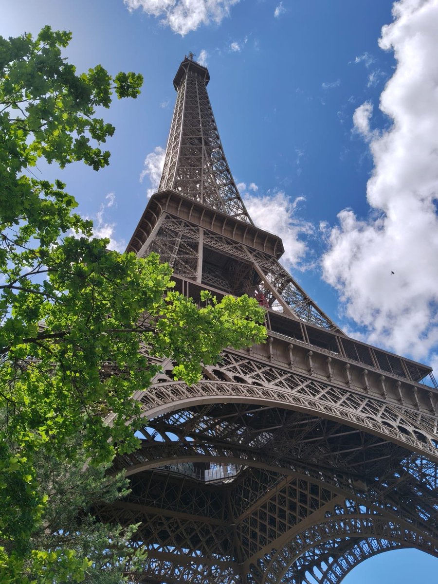 dimeditch's tweet photo. Paris ￼￼￼￼￼🫶🏻❤️ https://t.co/txjVjcbRw2