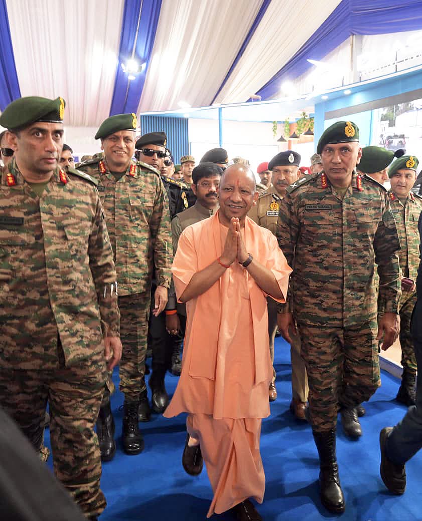 ca1_singh's tweet photo. @myogiadityanath  सनातन धर्म के ध्वजवाहक, उत्तर प्रदेश के माननीय मुख्यमंत्री योगी आदित्यनाथ महाराज जी को जन्मदिन की हार्दिक शुभकामनाएँ! ईश्वर से आपके उत्तम स्वास्थ्य, दीर्घायु और यशस्वी जीवन की कामना करता हूँ! https://t.co/OFKdwhTYbo