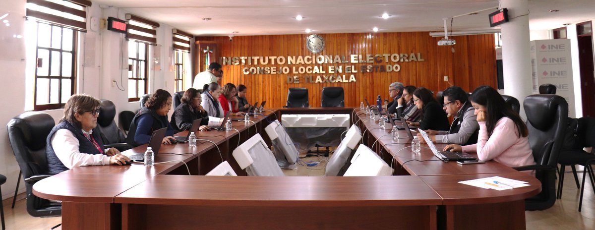 INE_Tlaxcala's tweet photo. 🗓️ Hoy, las y los aspirantes a ocupar el cargo de Responsable de Módulo de Atención Ciudadana del #Distrito02 presentaron el examen de conocimientos correspondiente, como parte de la convocatoria interna abierta por la Junta Local Ejecutiva del #INETlaxcala. https://t.co/VAR4jLYBLg