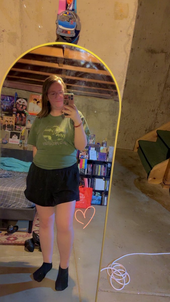 intotherythm's tweet photo. I had weightloss surgery 1.5 years ago and not a day goes by that regret it. My highest weight was 278 and today I am 180.  Ive spent the day lounging around doing laundry and went grocery shopping and I was feeling myself. I’m so proud of myself. https://t.co/p1lUkH2K0g