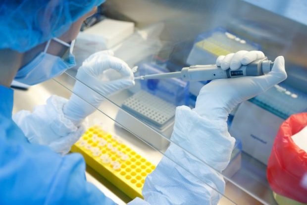 CDNPosts's tweet photo. Could A Tick-Borne Meat Allergy Be A Bioweapon?: by Emily Kopp at CDN - 

Weary from a long hike, you eat a hearty steak and climb into bed. Three hours later, you bolt up, gasping for breath. Stomach in knots, chest tight, you look down and discover… https://t.co/QN0IupAVT1 https://t.co/bpayiUEZCB