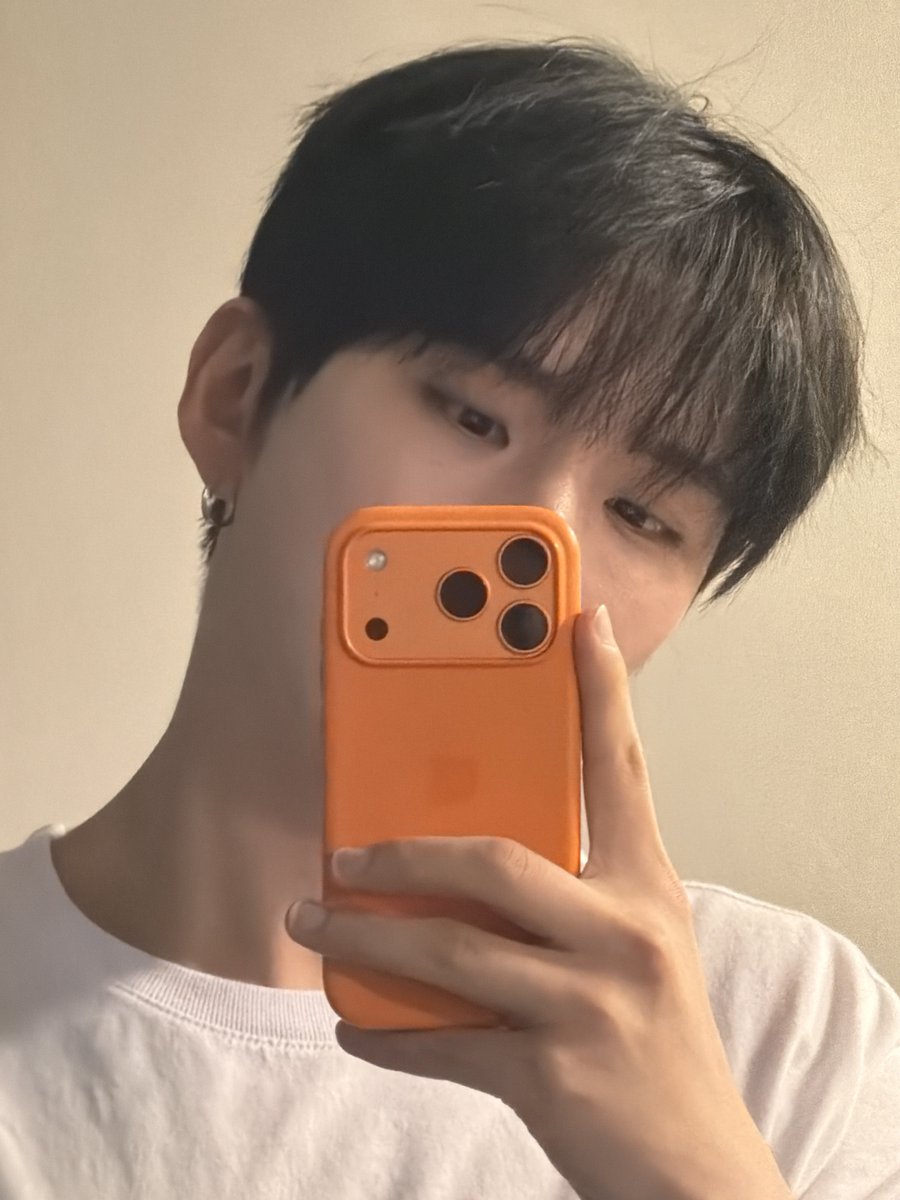 ykhfiles's tweet photo. 260605 #기현 #KIHYUN brrz 🧡 https://t.co/NQcGS3I9b6