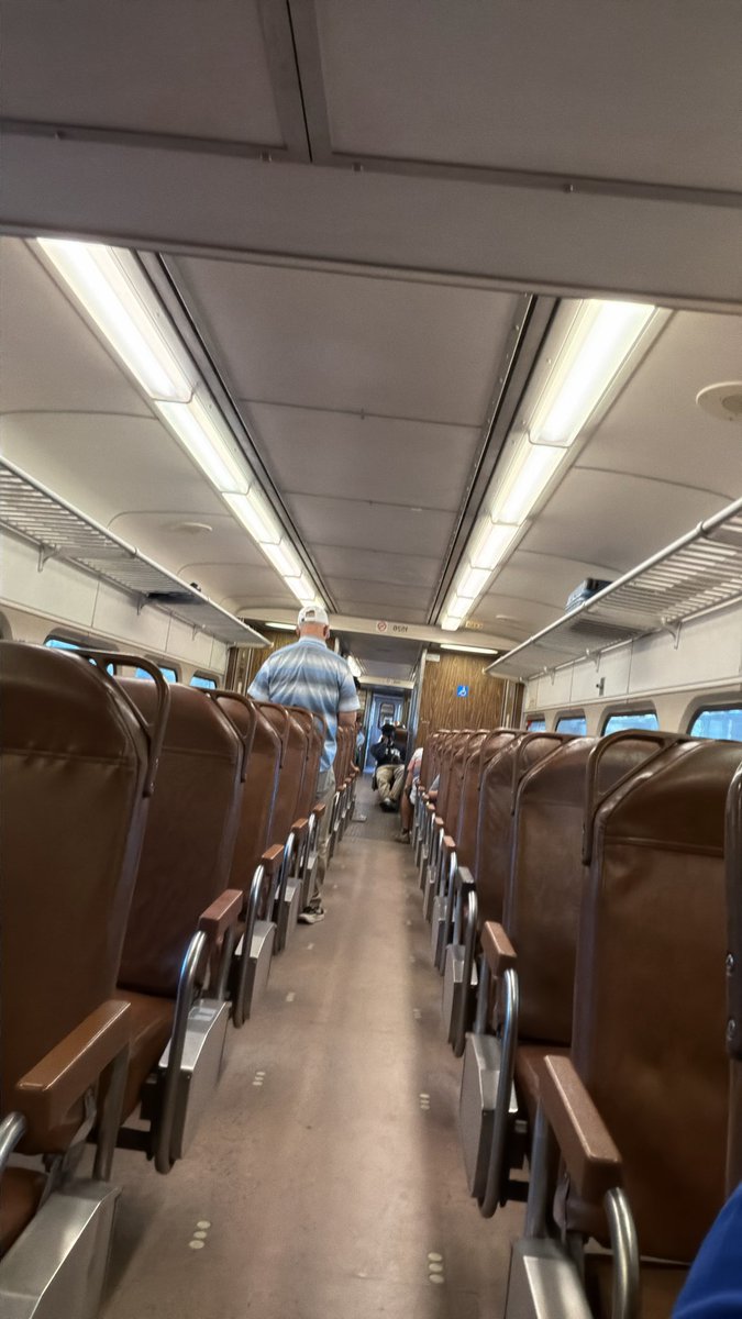 JayG0ld's tweet photo. @NJTRANSIT when are you going to take these old, broken, crusty trains out of circulation?? It’s bad enough you never leave on time. But to be stranded in Princeton junction due to mechanical issues is unacceptable. Why do people continue to show their tickets on rides?? https://t.co/aUq4ocFFzu