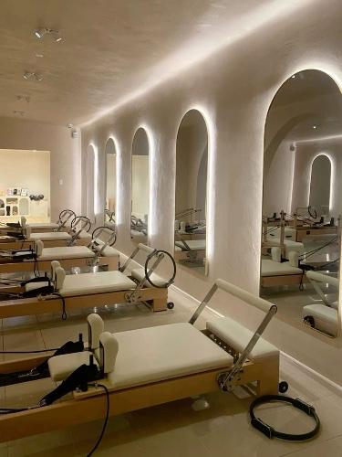 egoterrorist's tweet photo. Miss Fallon just received Monthly Pilates Membership from Anonymous via her Throne wishlist https://t.co/W5QIwX9Jls