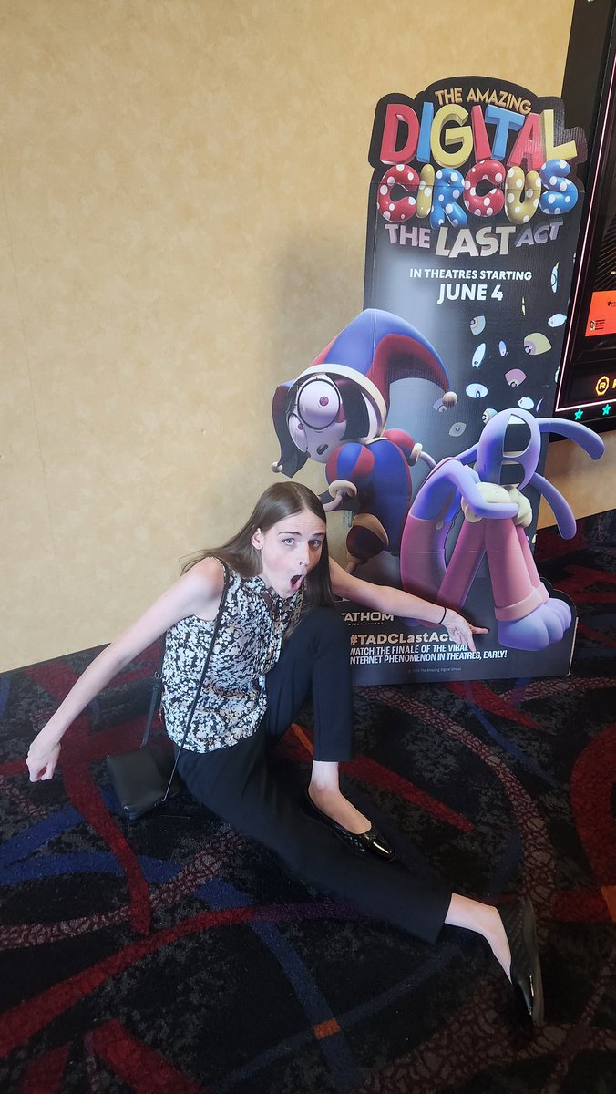 AbominationJess's tweet photo. pomni feet https://t.co/u1s3P1f4wt