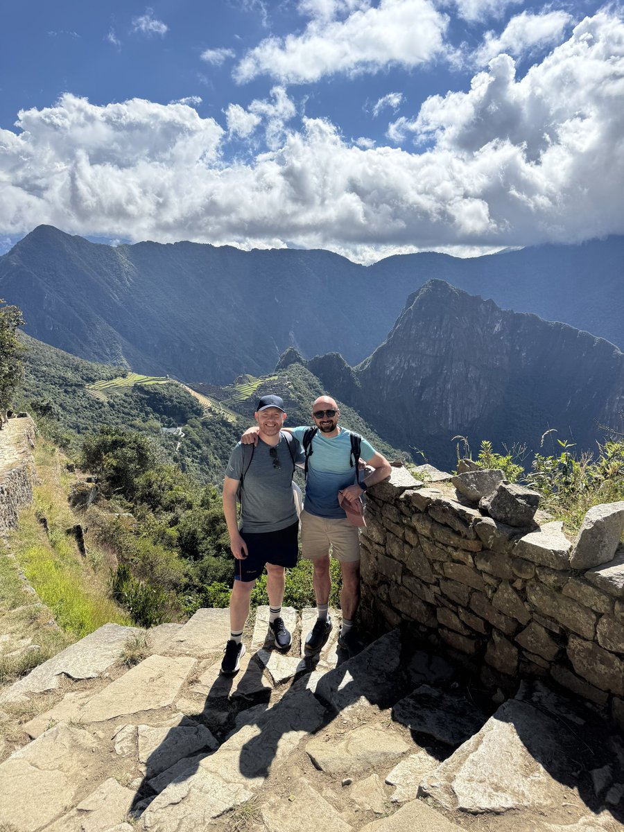 barrabest's tweet photo. Made it, ma. Top of the world. Machu Picchu in the sunshine. #Peru https://t.co/yNiVvGJ1Nx