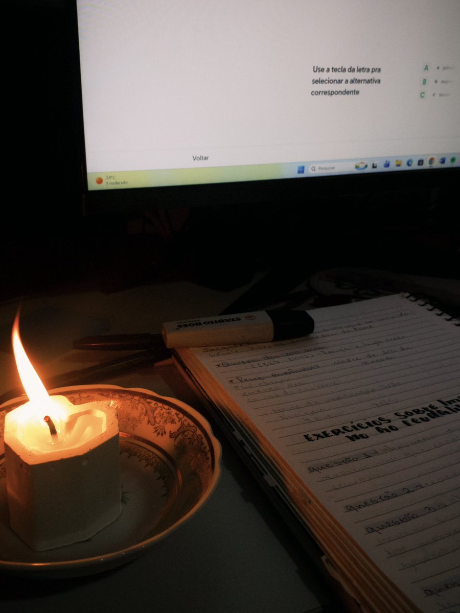 jwrgae's tweet photo. perfomance nos estudos (acendi uma vela https://t.co/rwCPbxR9Hs