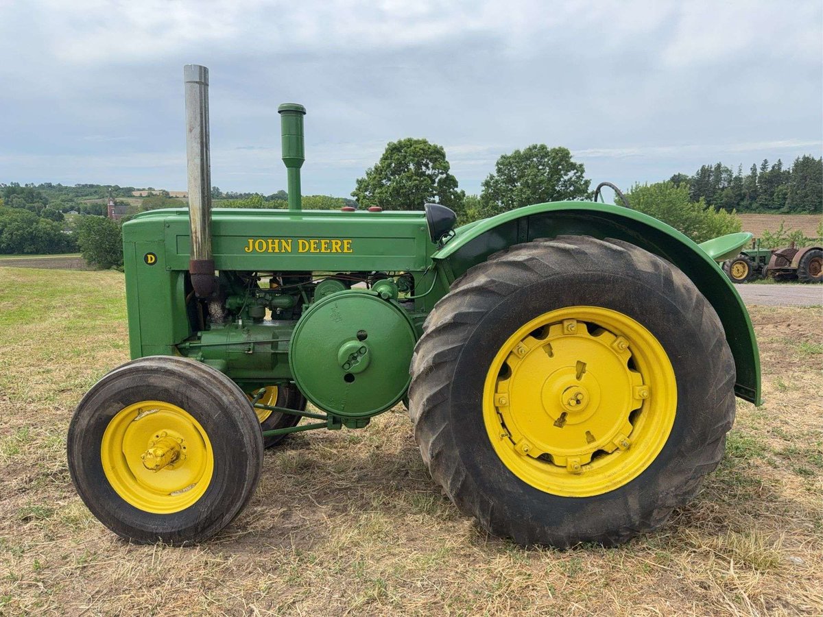 HMAuctionGroup's tweet photo. 🚜The Live &amp; Online John Deere Collector Tractor &amp; Implement Auction in📍Arcadia, WI is just 2 WEEKS AWAY!

Featuring 60+ John Deere Collector Tractors &amp; More!

Find More Information &amp; View All Items Here:
https://t.co/QkKMaSskmk

🗓️Live Auction: Thurs, June 18, 2026 @10am https://t.co/5yMmja8DSB