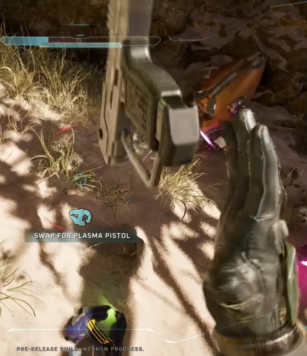 SnipeMDX's tweet photo. The Campaign Evolved Magnum is also missing its "力" kanji as well, which can be seen on the bottom of the gun's magazine in Halo CE, as well as the CE magnum from Halo 5 as well.

The base of the magazine also appears to be rounded off and not flat like the other Halo Magnums. https://t.co/OGMBzz7cH2