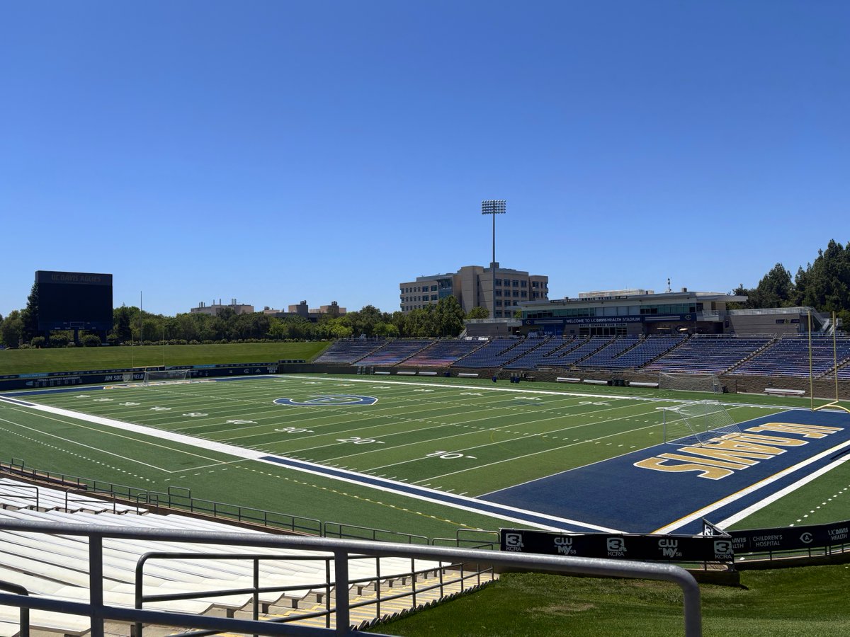 ANSRSFB's tweet photo. The Aggies are dialed in 🏈 @UCDfootball! Great day onboarding UC Davis and getting everything set for the season ahead. #GoAgs #FBANSRSFASTER #ANSRSEverywhere https://t.co/dhn9sdwkXZ