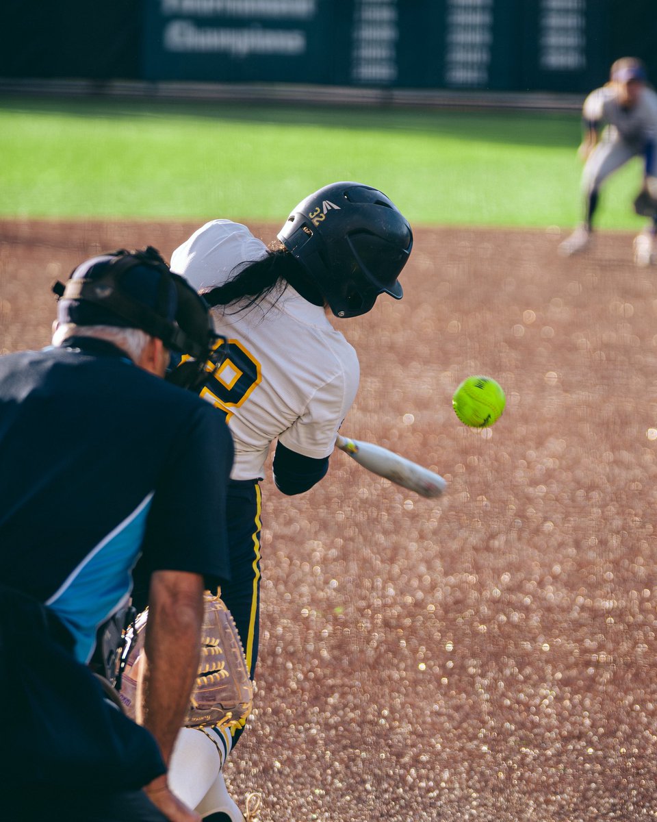 ETSUSoftball's tweet photo. Leinani Lutu - the 2026 team leader in caught stealings (11), triples (2) and hit-by-pitches (7) ✨

#GoBucs | #DEEP⚓️ https://t.co/dtM5cKsR3n