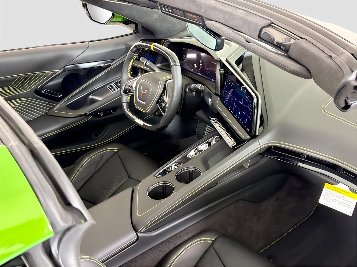 HighlineAutos's tweet photo. FOR SALE - 2026 Chevrolet Corvette ZR1, Roswell Green Metallic over Jet Black leather /w Competition Yellow stitching, 1,064 HP 5.5L twin-turbo V8, 1,546 mi, carbon aero pkg, stealth interior trim pkg. $283,899
•
CLICK to View Listing: https://t.co/WMItfvIUpZ

#corvette #zr1 https://t.co/WIuvip6DSV