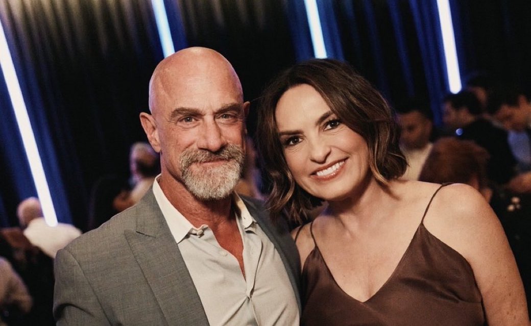 EmilyPoehler's tweet photo. They raised me https://t.co/7Ze3MUA8Be