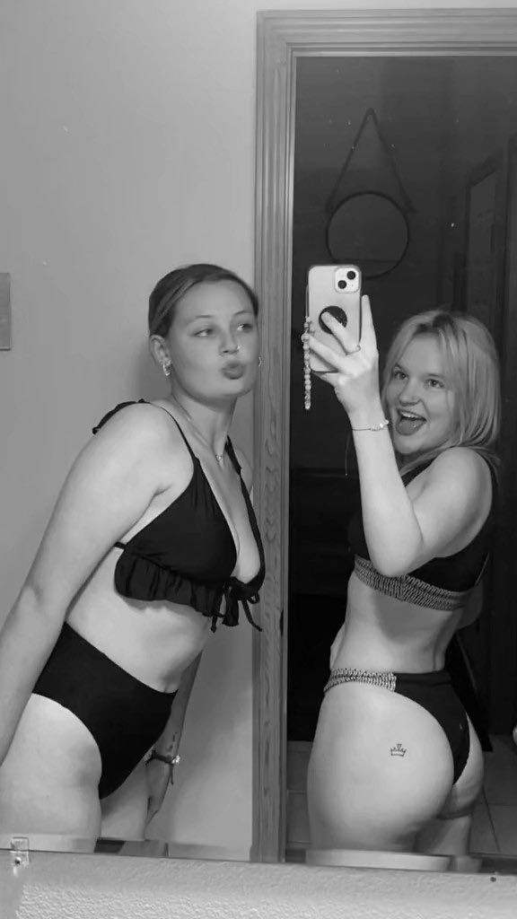 Creas3_'s tweet photo. sexy college pawg ass #goon #wankchat #builtforbbc #bnwo #snowbunny https://t.co/uIg6P2iylI