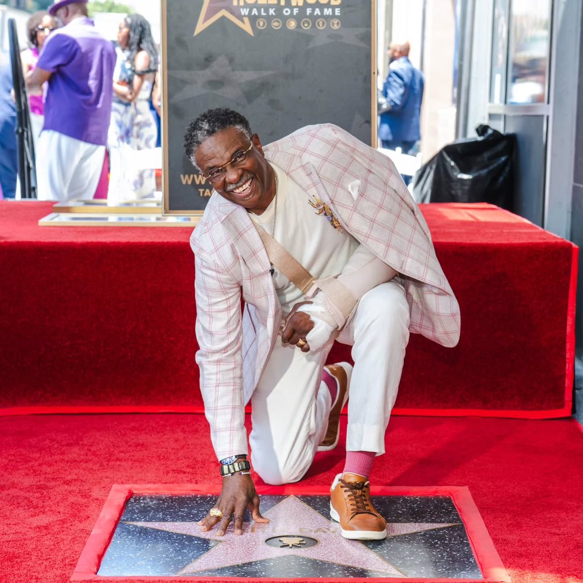 BlockTopickz's tweet photo. Congrats! Keith David receives his star on the Hollywood Walk of Fame ⭐️ https://t.co/2t7BSxEY7U