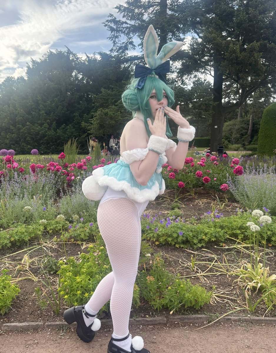 milkyrabit's tweet photo. ૮꒰ ྀི ˃ ꒳ ˂ ྀི꒱ა   some of my miku pics from dokomi this year ! honestly kinda surprised how much I liked this one on me https://t.co/ZPvePCGGpD
