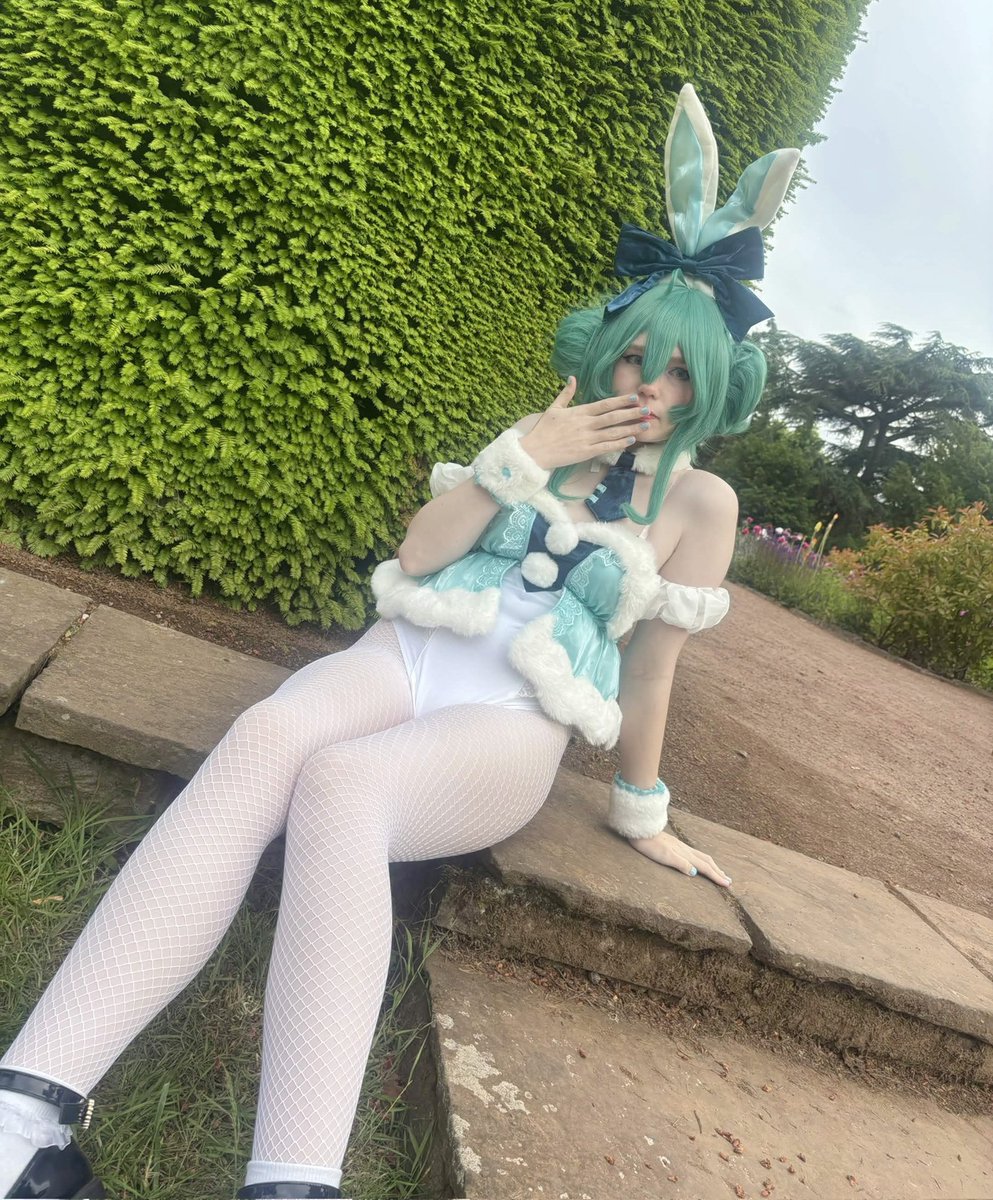 milkyrabit's tweet photo. ૮꒰ ྀི ˃ ꒳ ˂ ྀི꒱ა   some of my miku pics from dokomi this year ! honestly kinda surprised how much I liked this one on me https://t.co/ZPvePCGGpD
