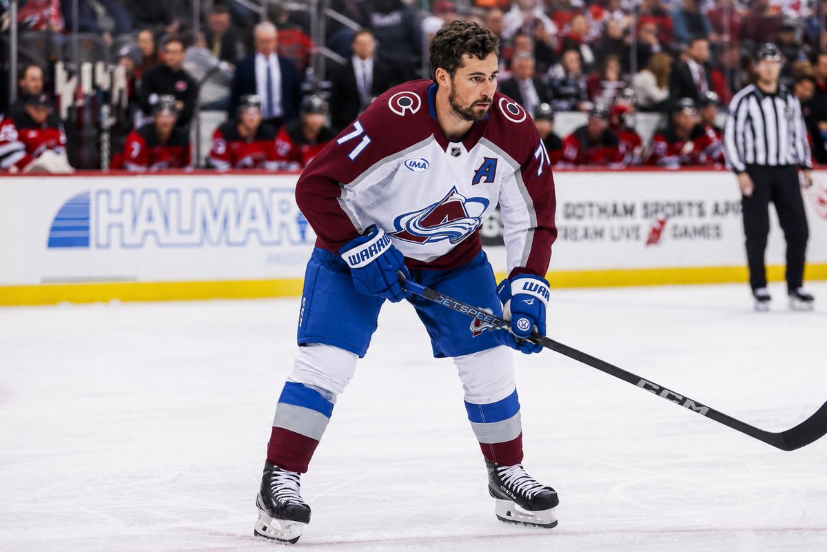 Avs_Daily's tweet photo. 🤔🤔🤔 #GoAvsGo https://t.co/b09I7zwPWW