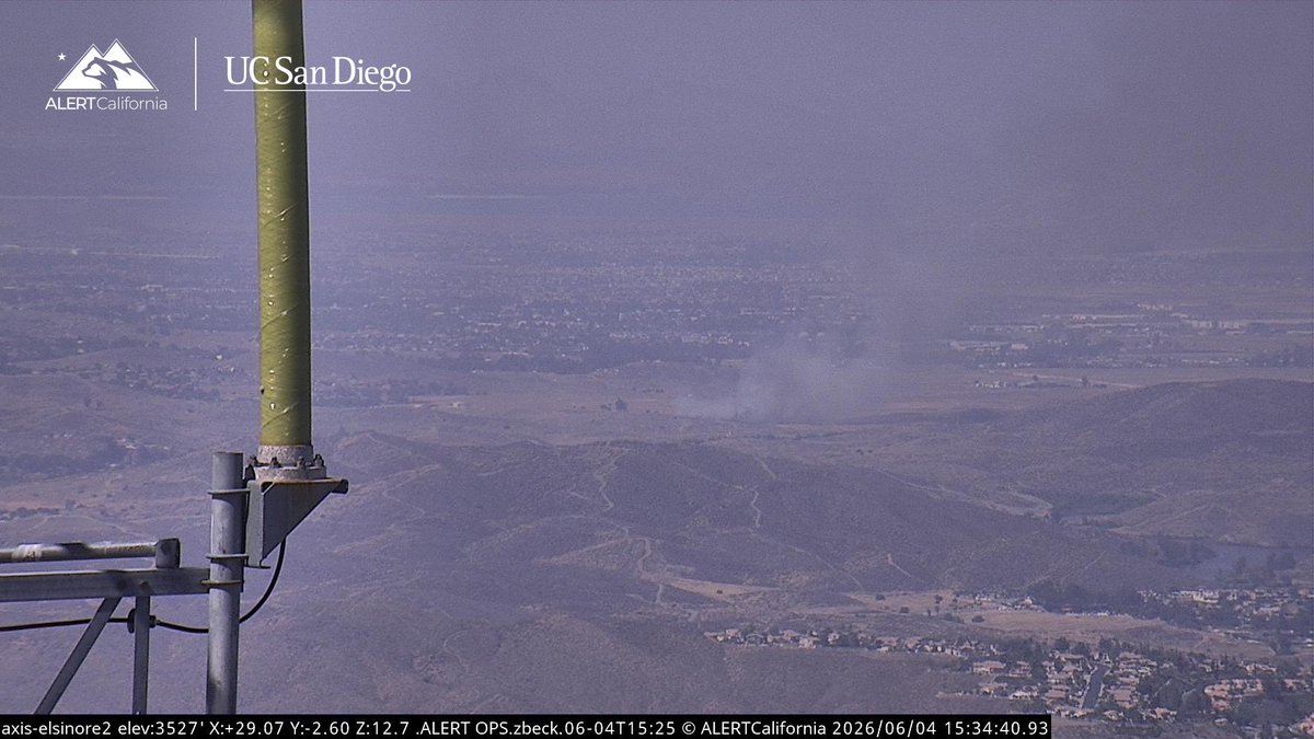 DanielFireTruck's tweet photo. The Fire is 1-2 acres, Moderate Rate of Spread, Light Flashy Fuels, with Two Heads, only Accessible by Type 3 Engines. https://t.co/SaMHGXxus4