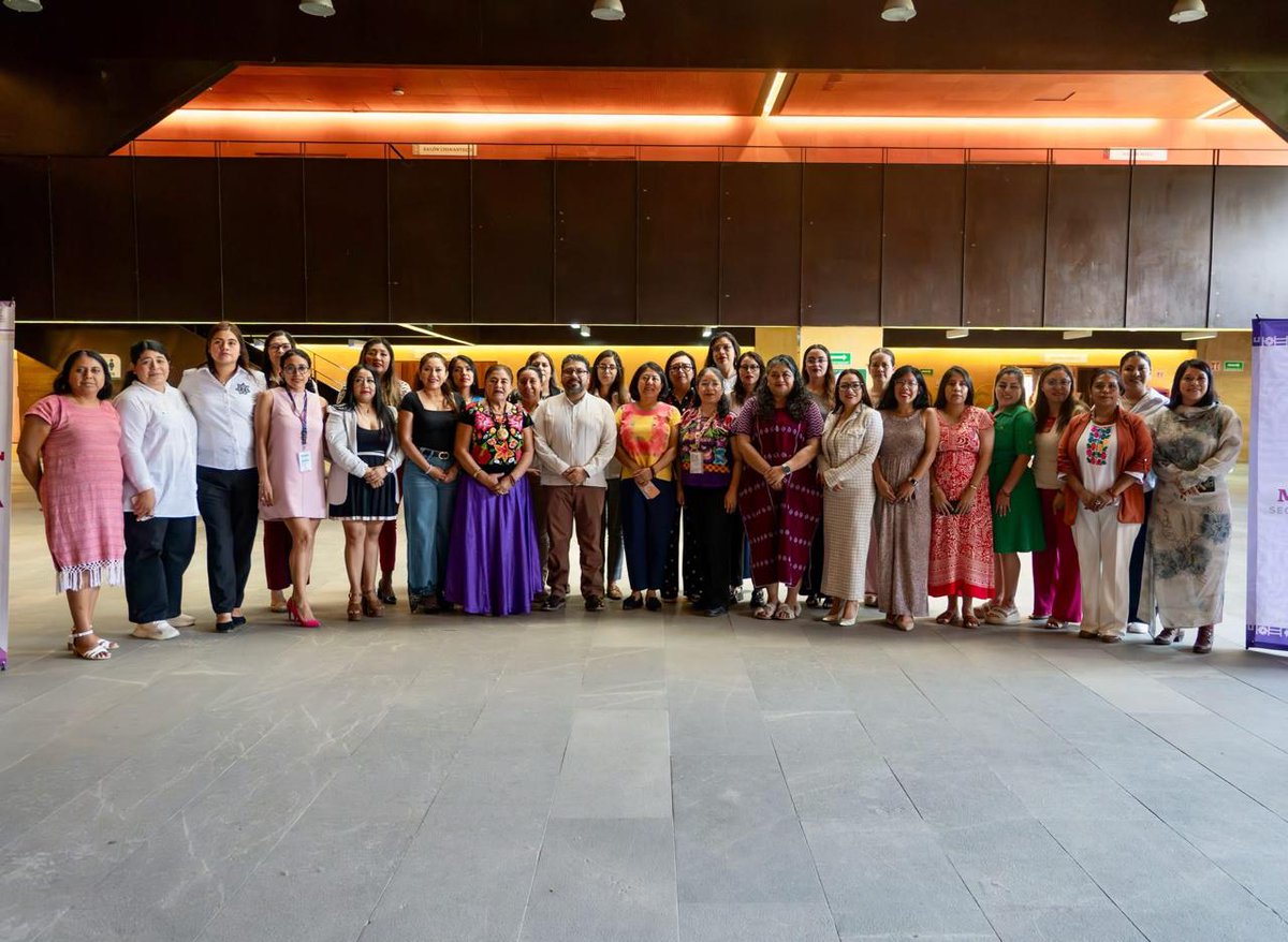 Elizabeth_SG1's tweet photo. Este día participé en la Primera Sesión Ordinaria 2026 del Sistema Estatal de Prevención, Atención, Sanción y Erradicación de la Violencia de Género contra las Mujeres, cuyo objetivo es coordinar acciones para garantizar una vida libre de violencia a las oaxaqueñas. https://t.co/oeUEK5l1iG