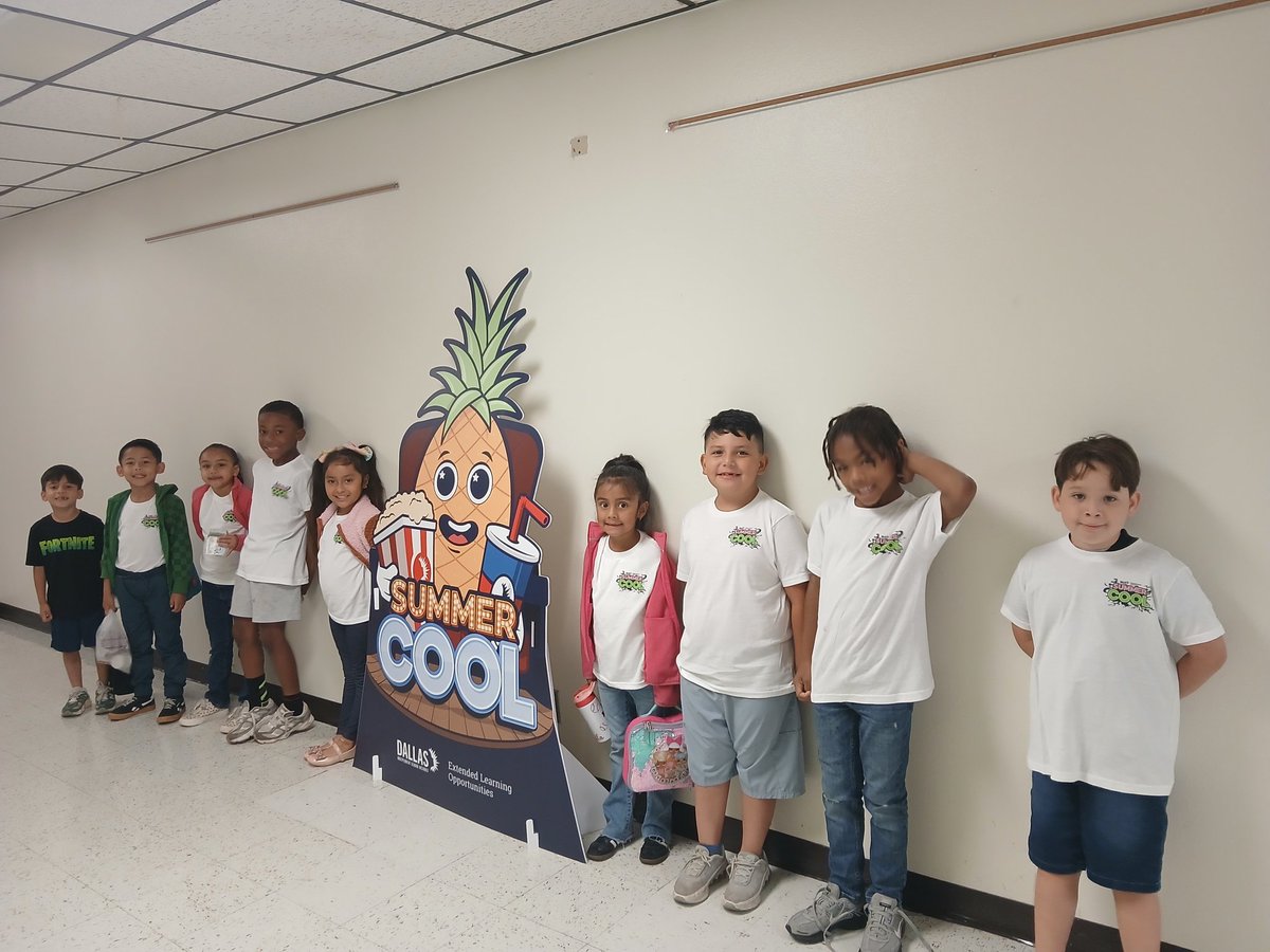 SJonesCounselor's tweet photo. "Curtain Up" on our 1st week of Summer Cool @ElementaryHogg !
@DisdELO 
#SummerCool2026
#SnapAndShareThursday
#ExtendedLearning
#DISDELO
@CounselingDISD https://t.co/omSF8XX1pt