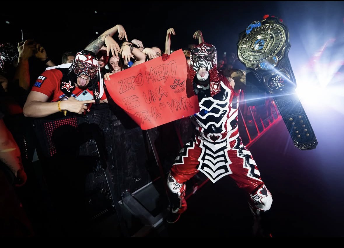 SebasVn11's tweet photo. Zero miedo es una forma de vivir🔥💪🏼
#wwelisboa
#WWELisboa 
#wwesummertour 
#wwe https://t.co/N296TcILkZ