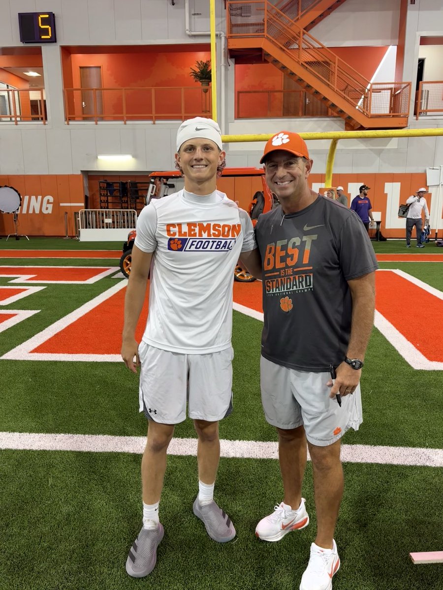 WilsonLinkman09's tweet photo. Great trip down to death valley. Truly a specia place, thank you to the coaches for great feedback and a great camp. Will defenitly be back soon @TajhB10 @CoachTA44 @benboulware7 

@jeremytylerwagn @CSmithScout @PrepRedzoneTN @TnVarsity @ChadSimmons_ https://t.co/sm61lX1XTG